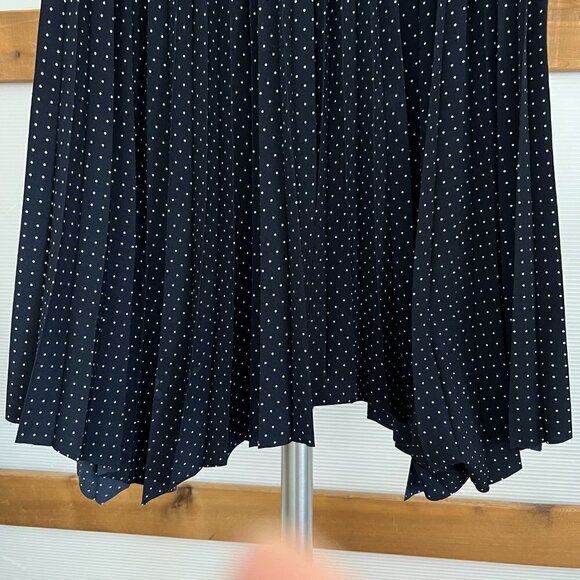 BR Fcty Asymmetrical Hem Navy White Polka Dot Lined Pleated Midi Skirt Sz 2 - Picture 4 of 11